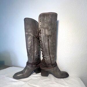 Freebird Coal boot Size 7.